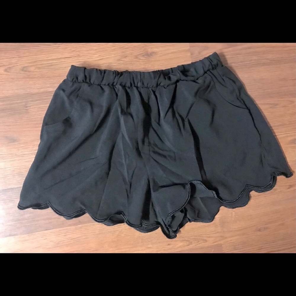 Black Shorts (large)